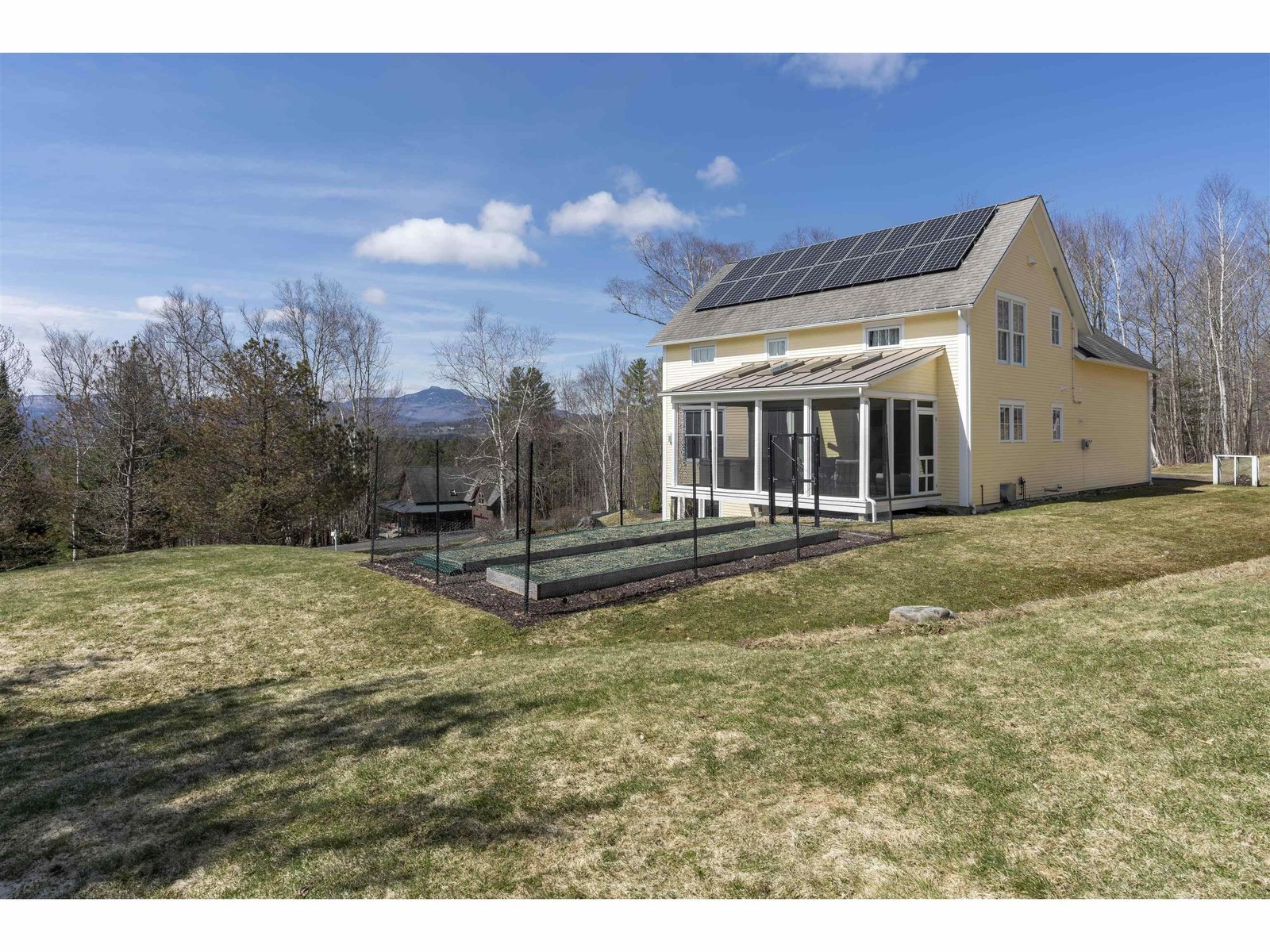 588 Loomis Highlands