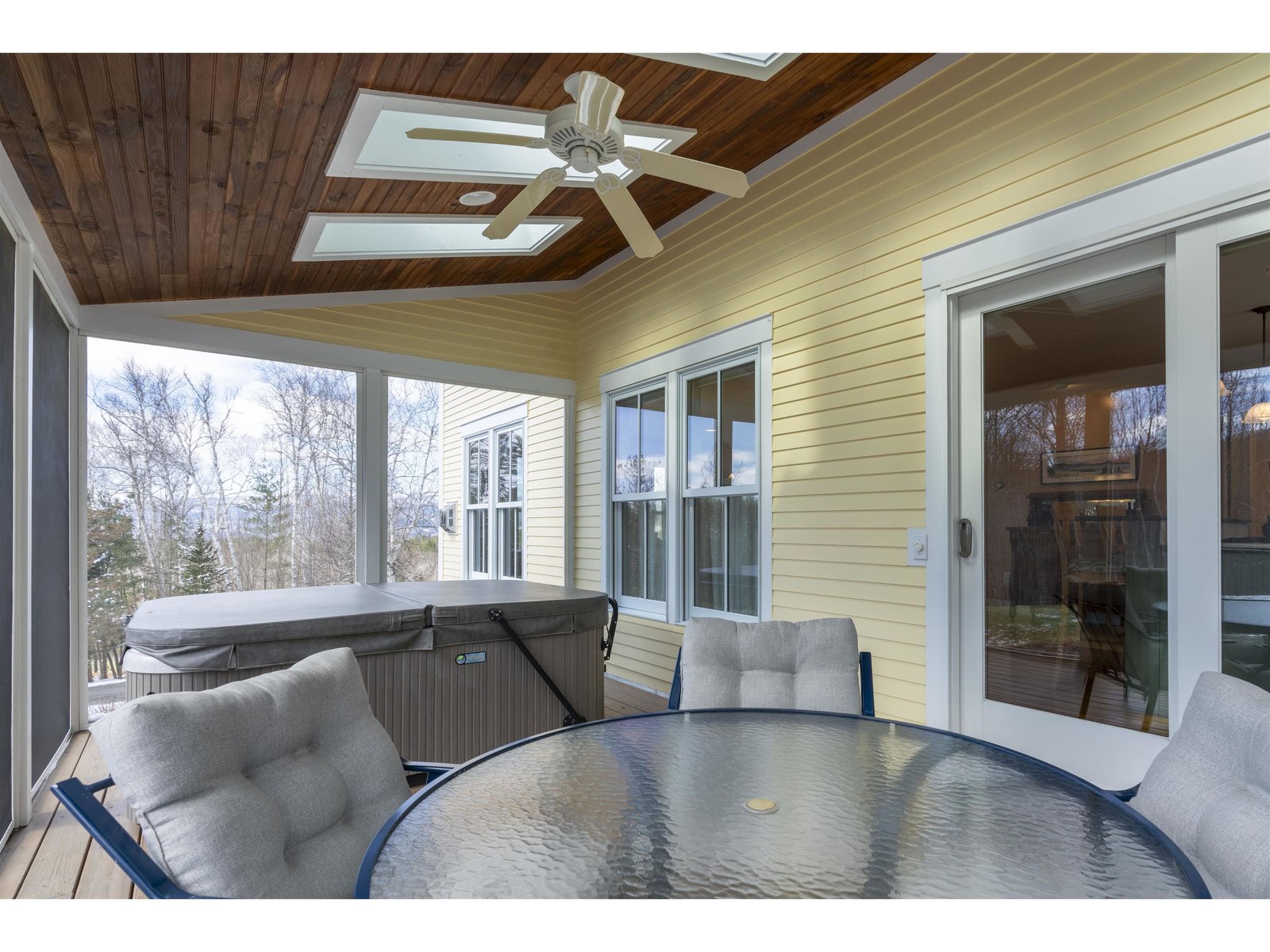 588 Loomis Highlands