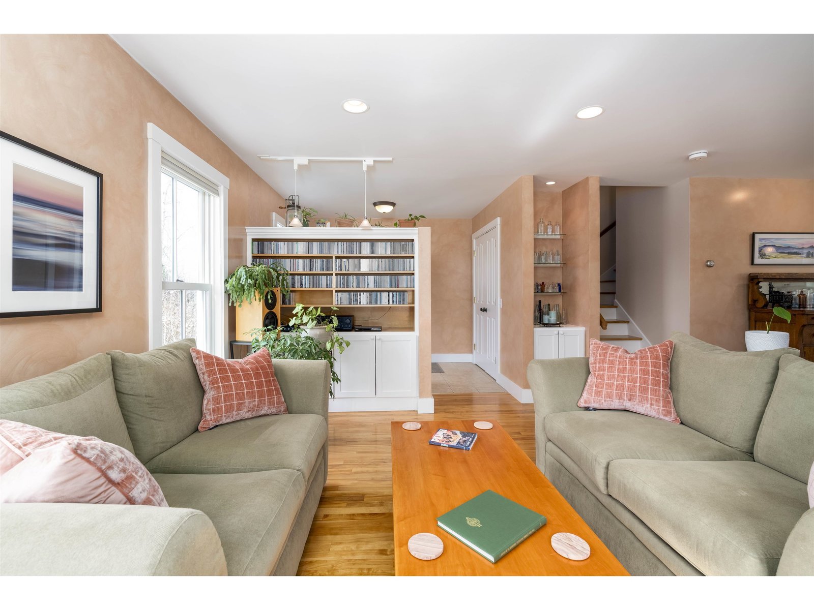 588 Loomis Highlands