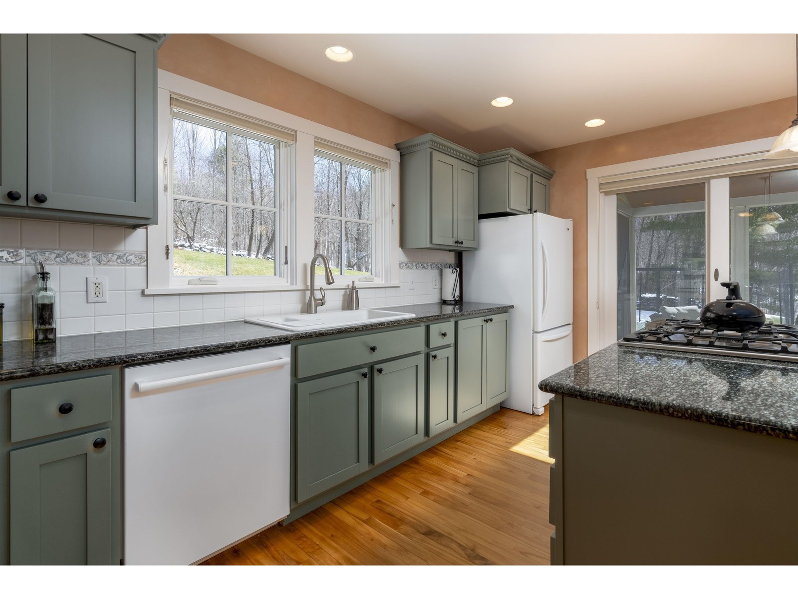 588 Loomis Highlands
