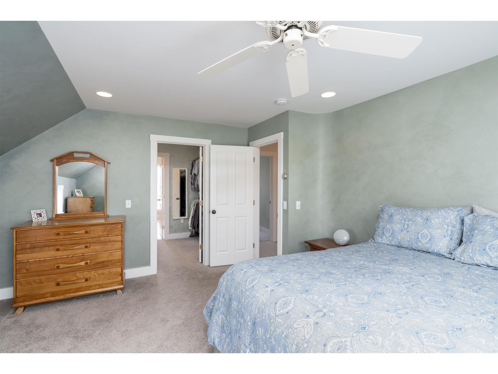 588 Loomis Highlands