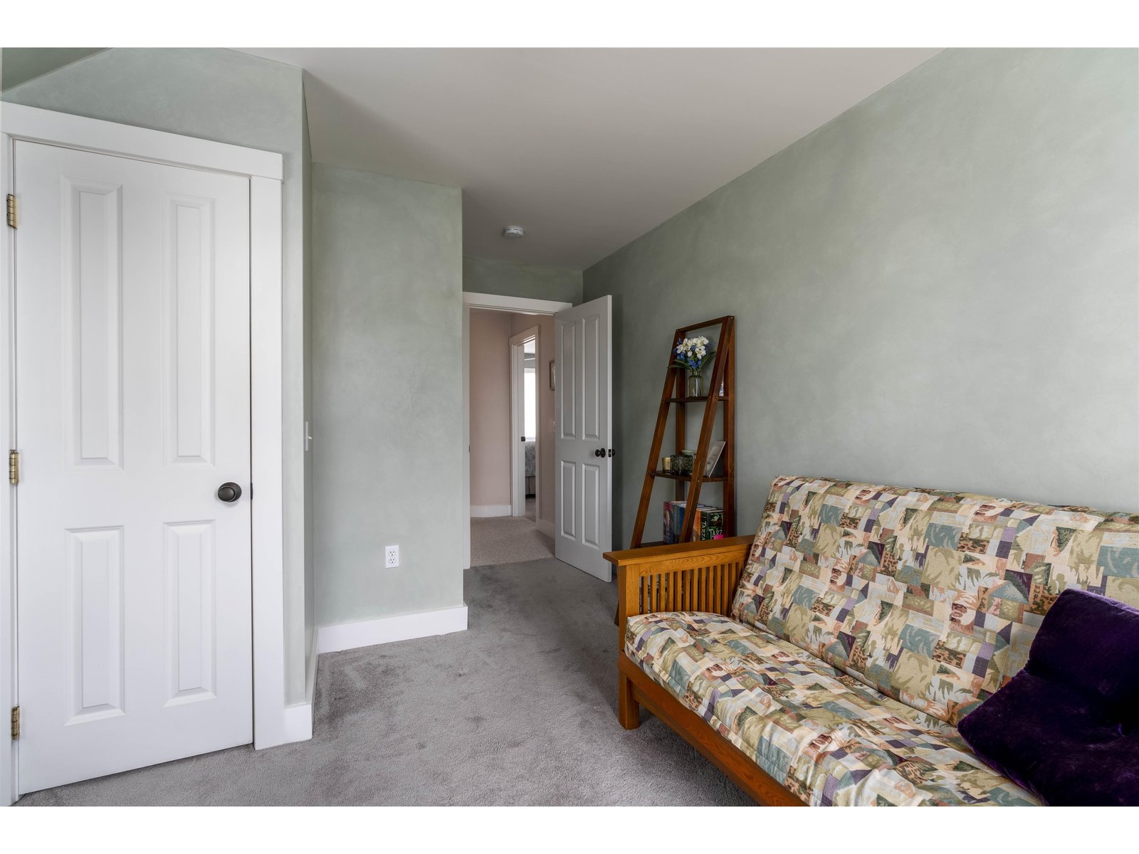 588 Loomis Highlands