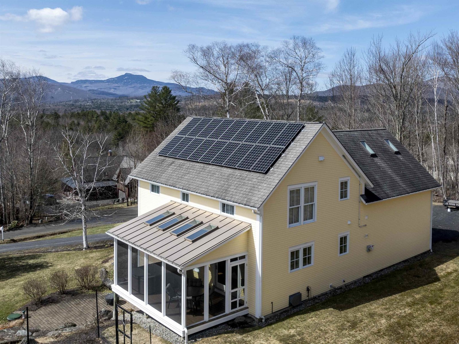 588 Loomis Highlands