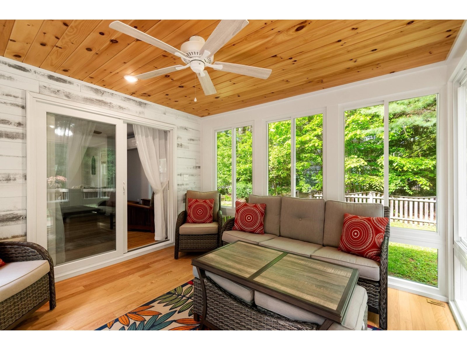 588 Waller Road