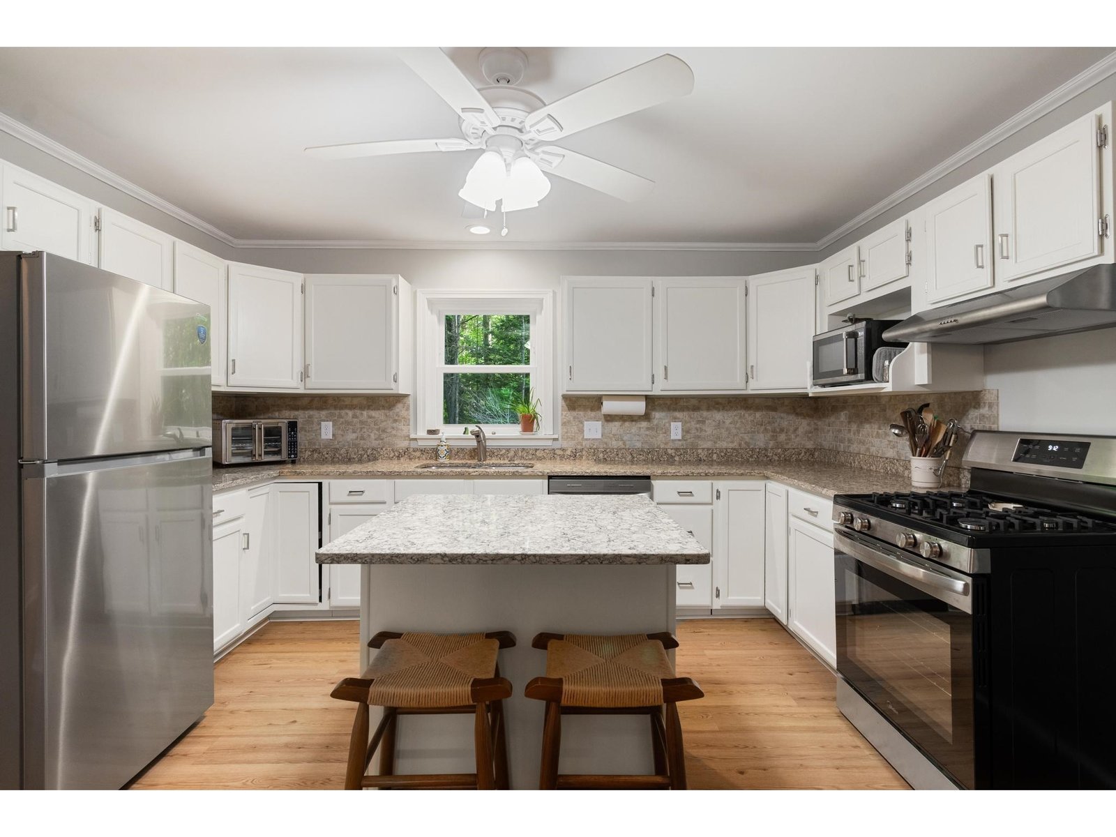 588 Waller Road