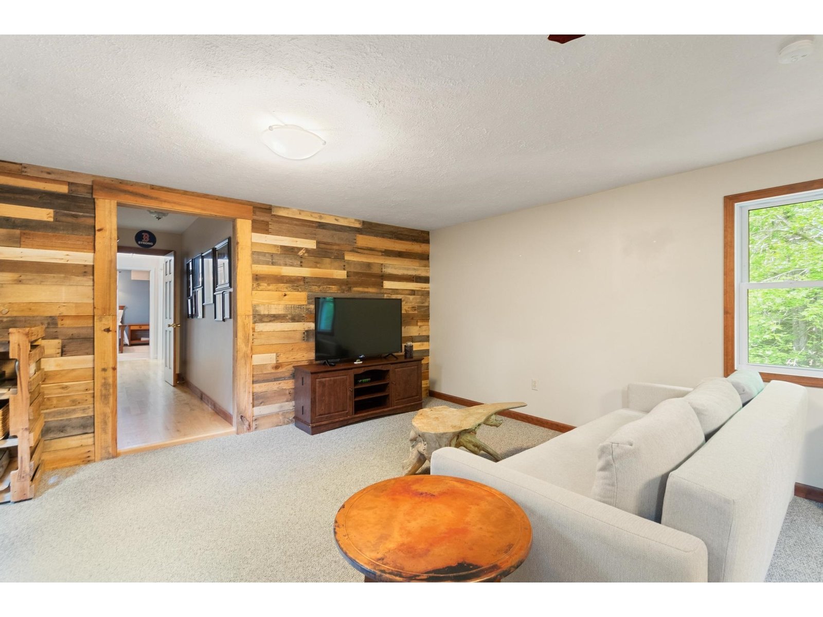 588 Waller Road
