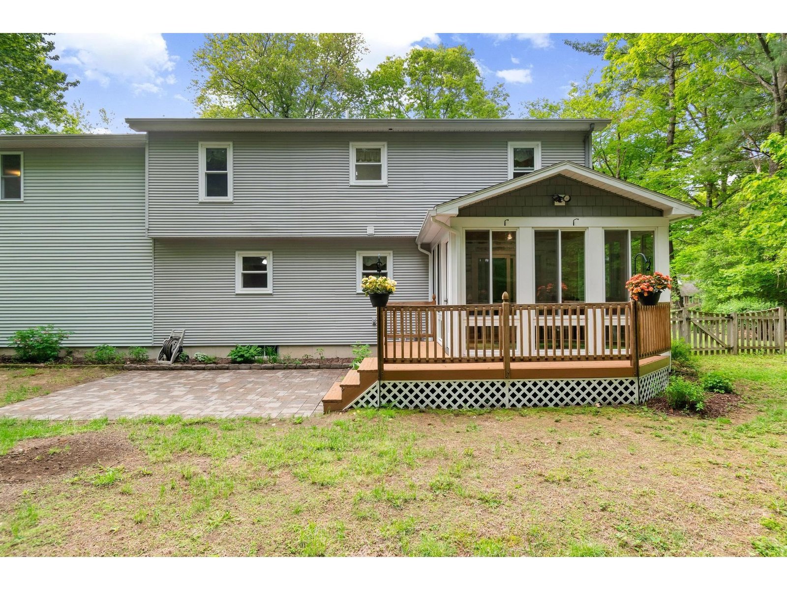 588 Waller Road