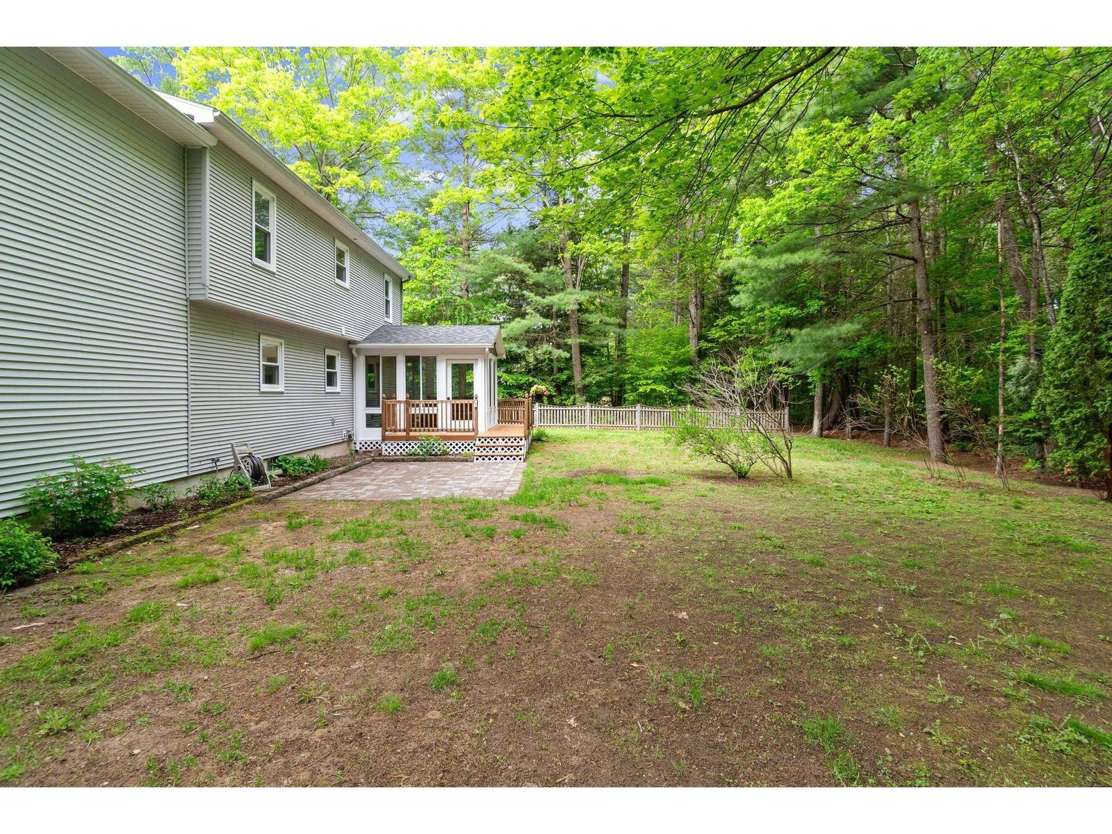 588 Waller Road