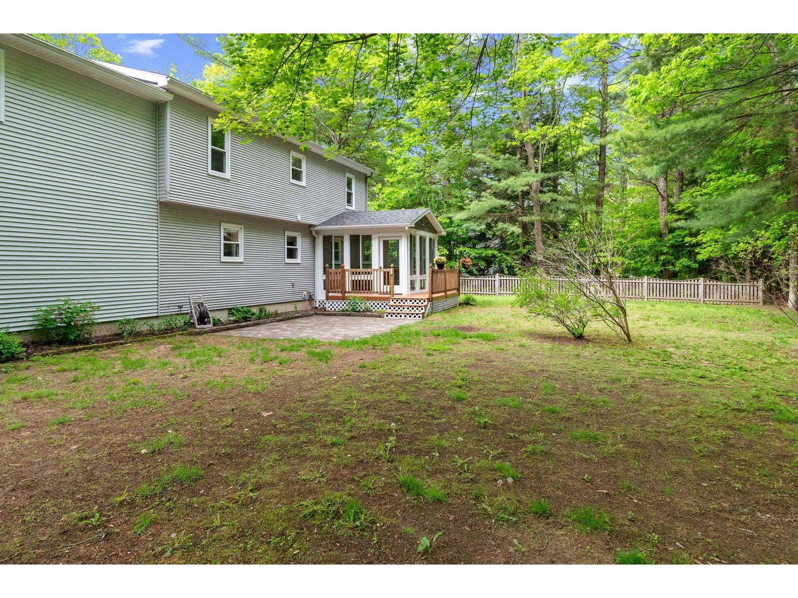 588 Waller Road