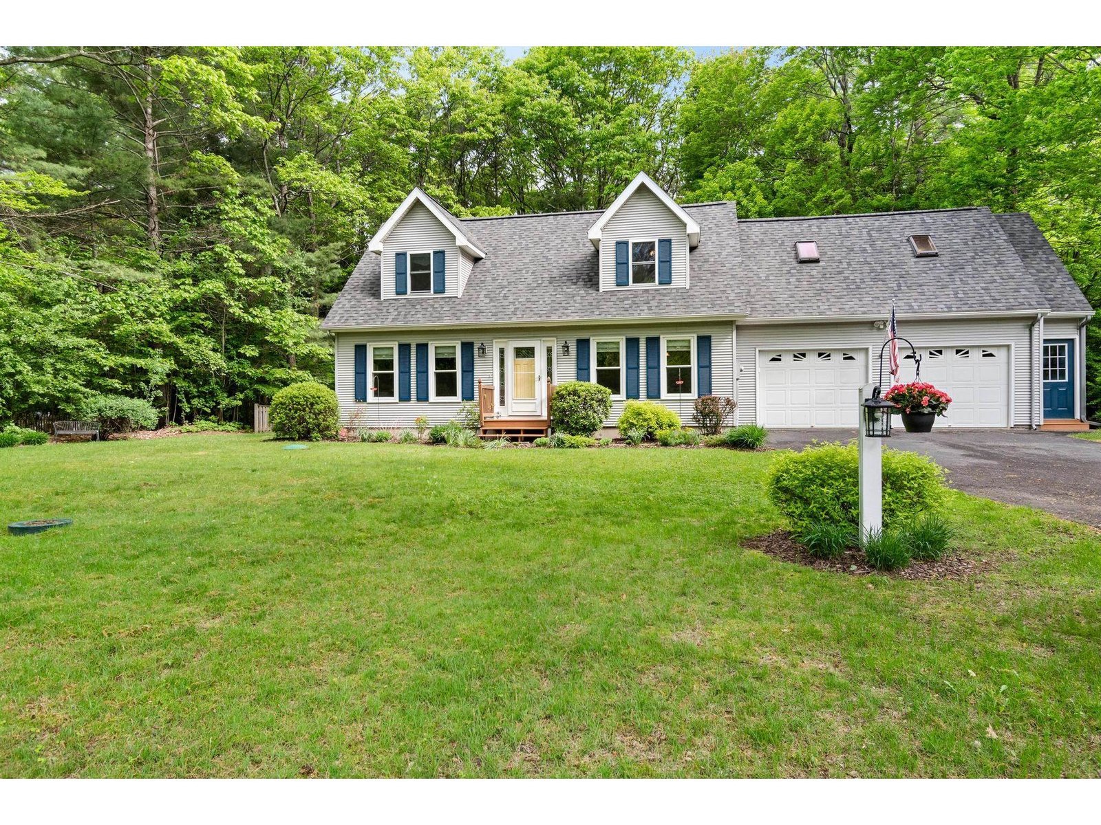588 Waller Road