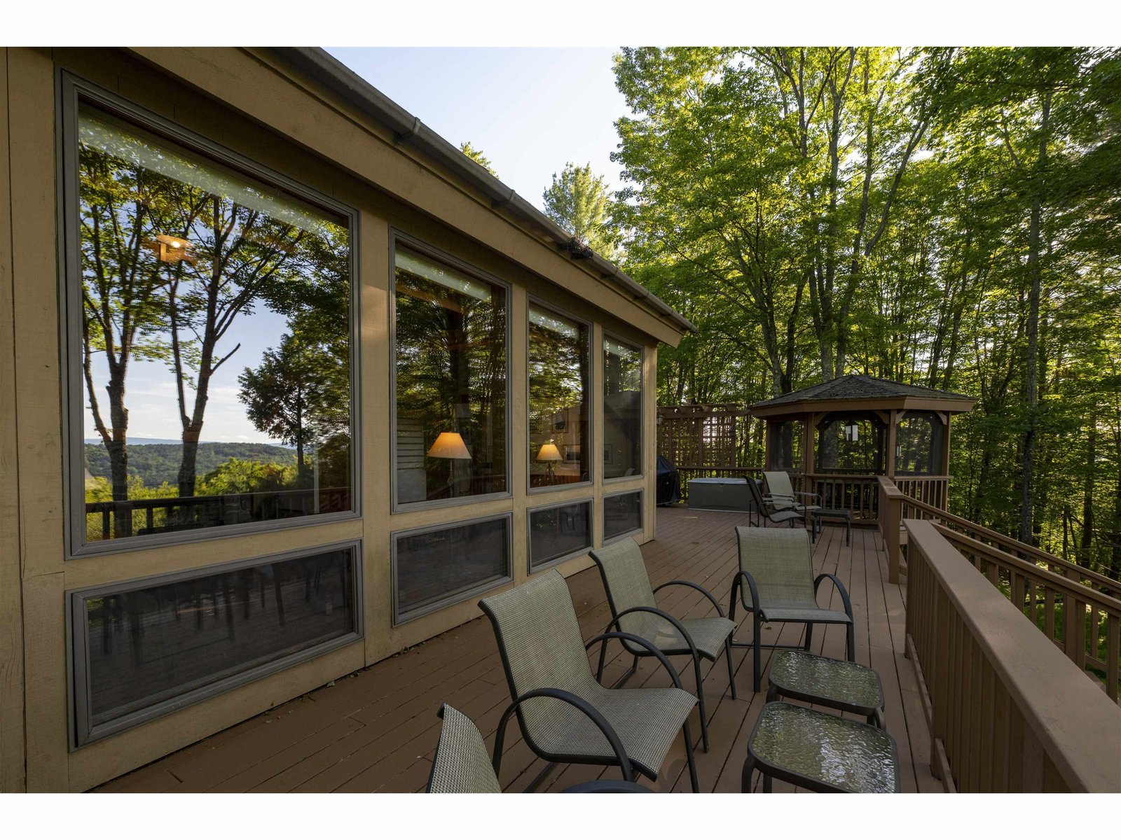 589 Fairbanks Turn