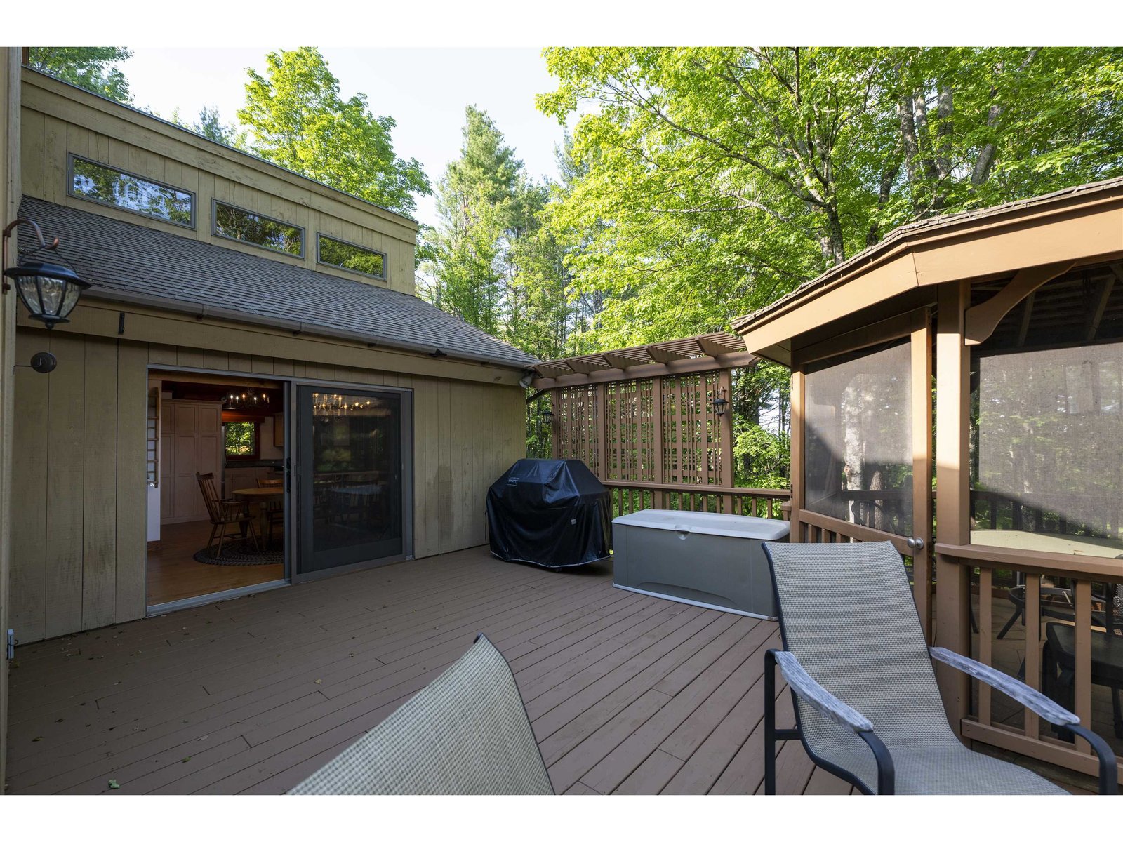 589 Fairbanks Turn