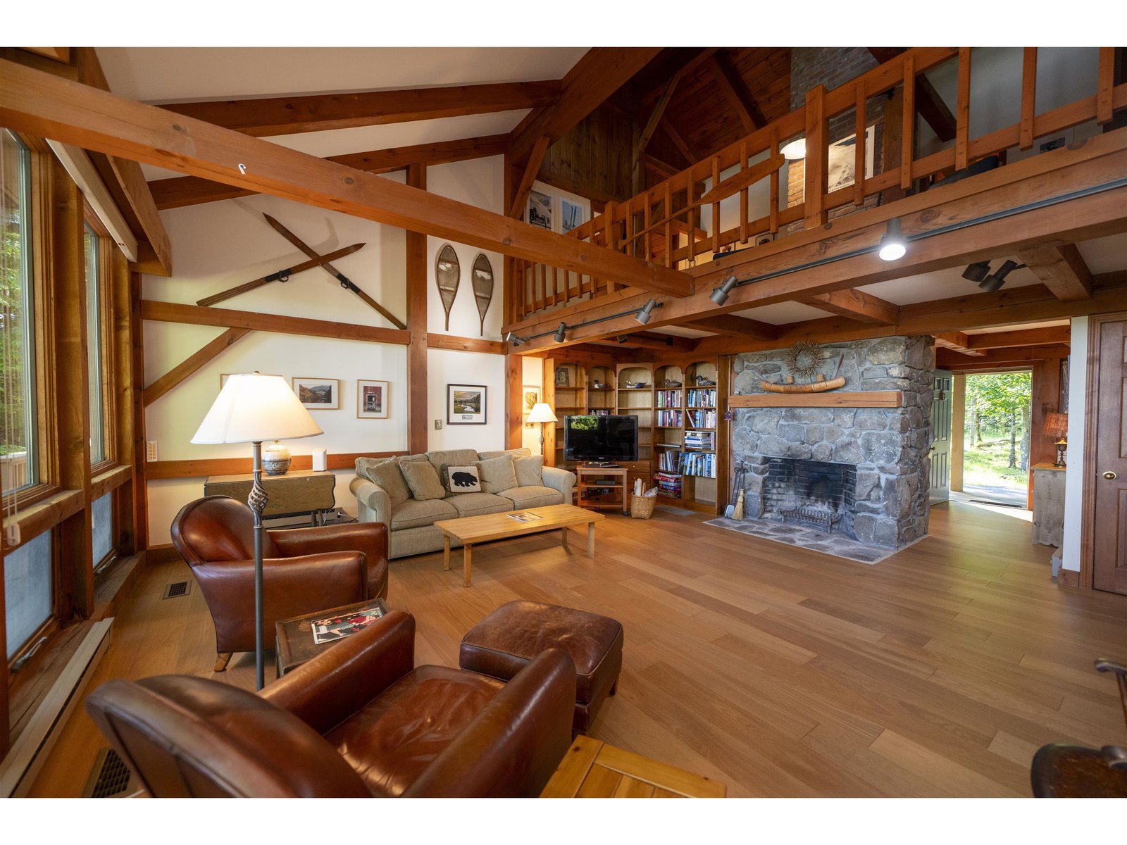 589 Fairbanks Turn