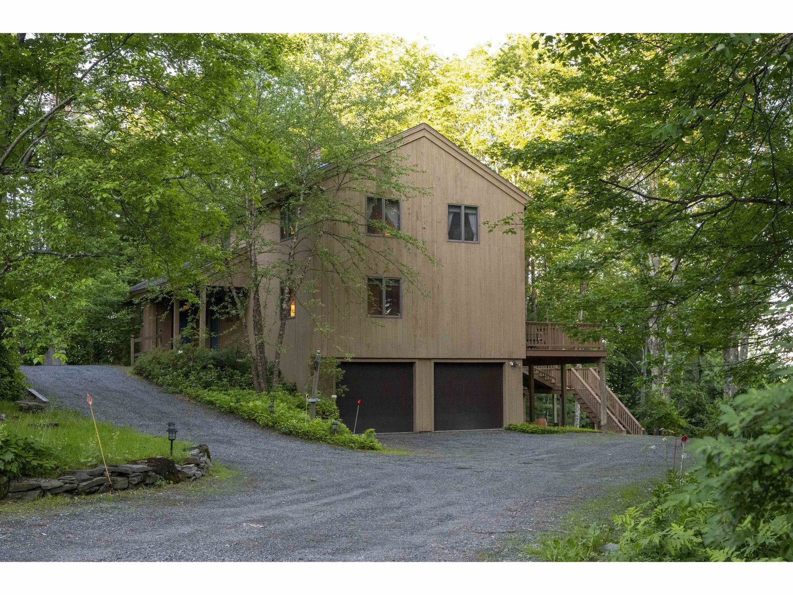 589 Fairbanks Turn