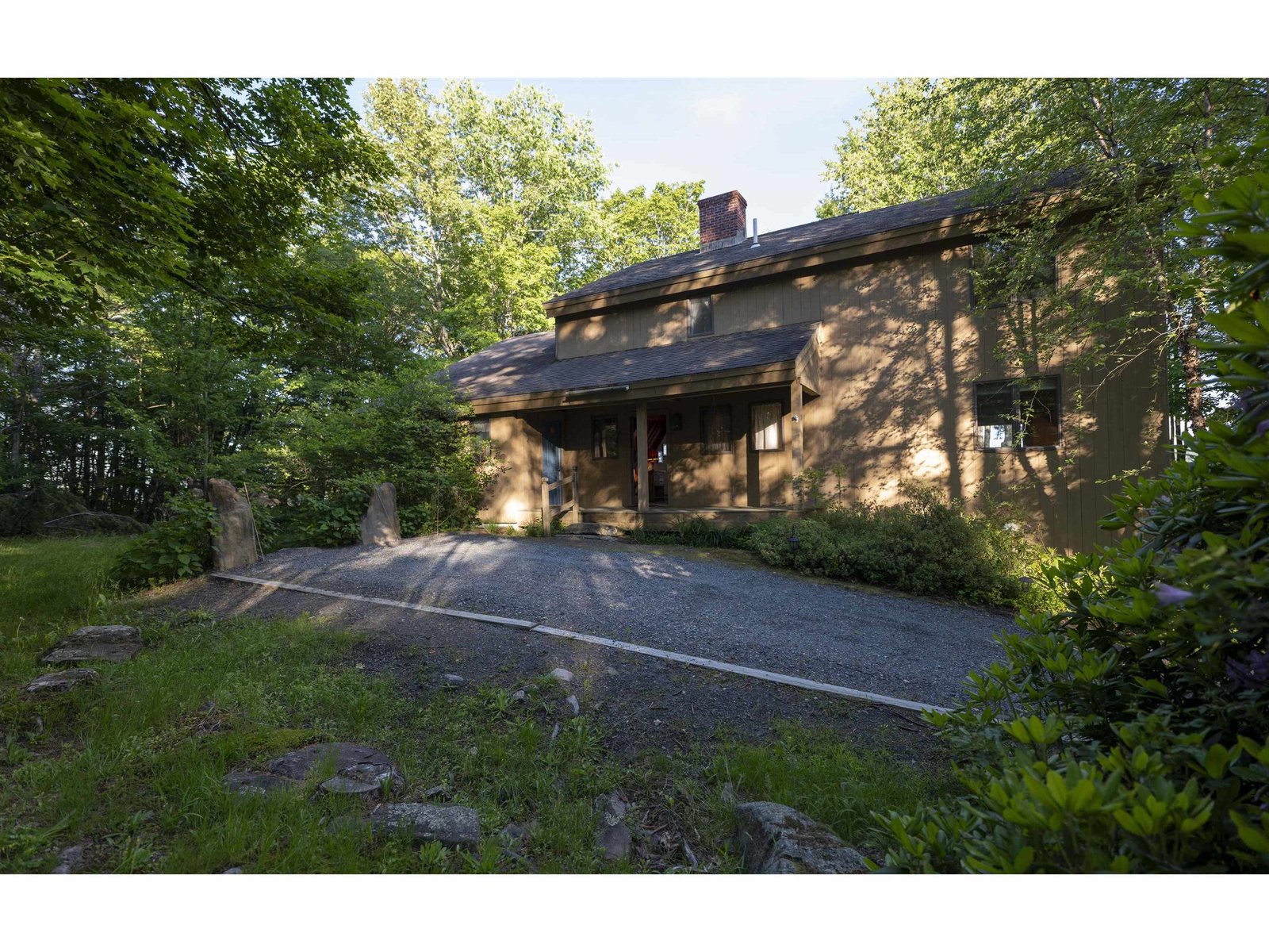 589 Fairbanks Turn