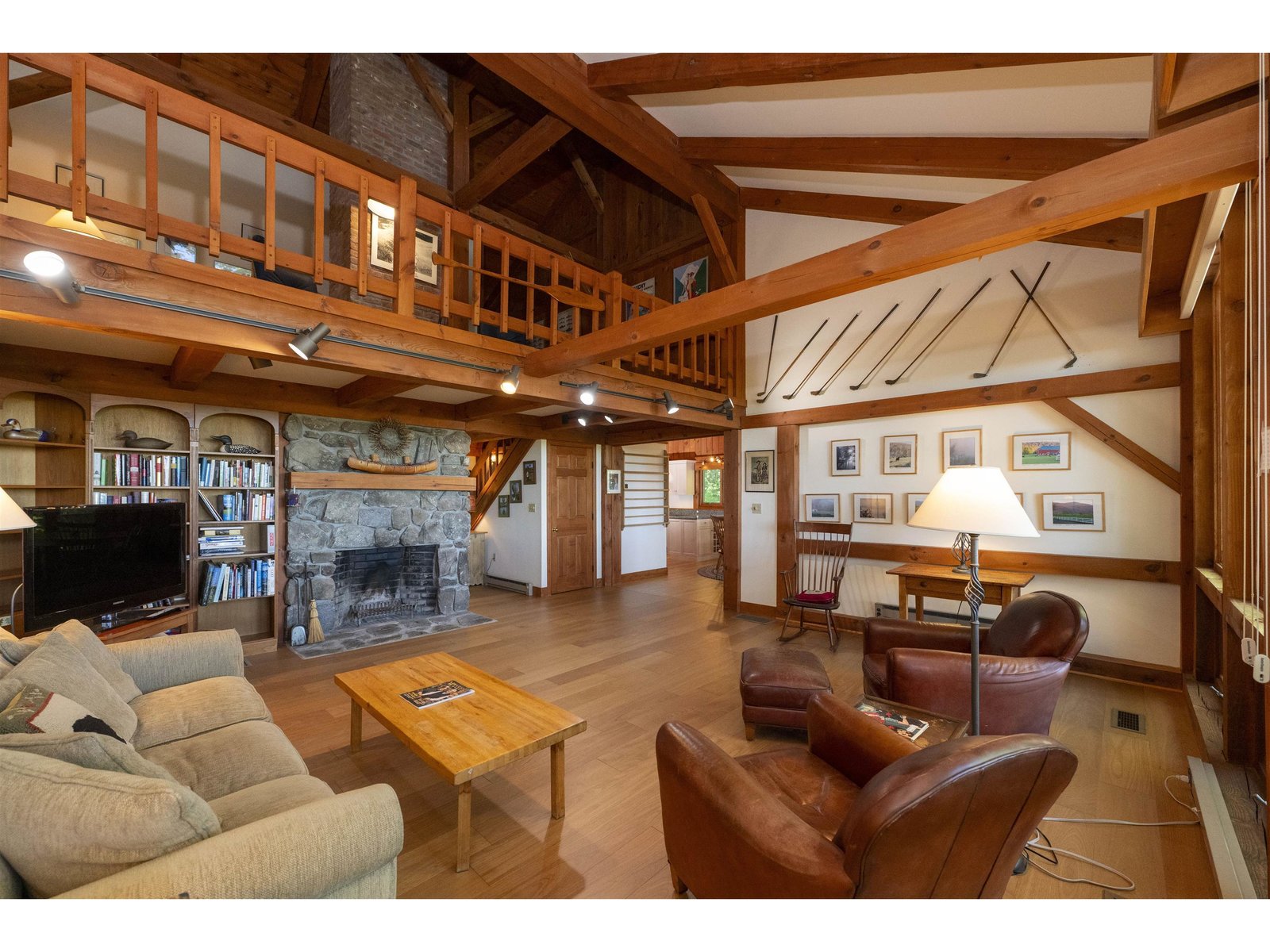 589 Fairbanks Turn