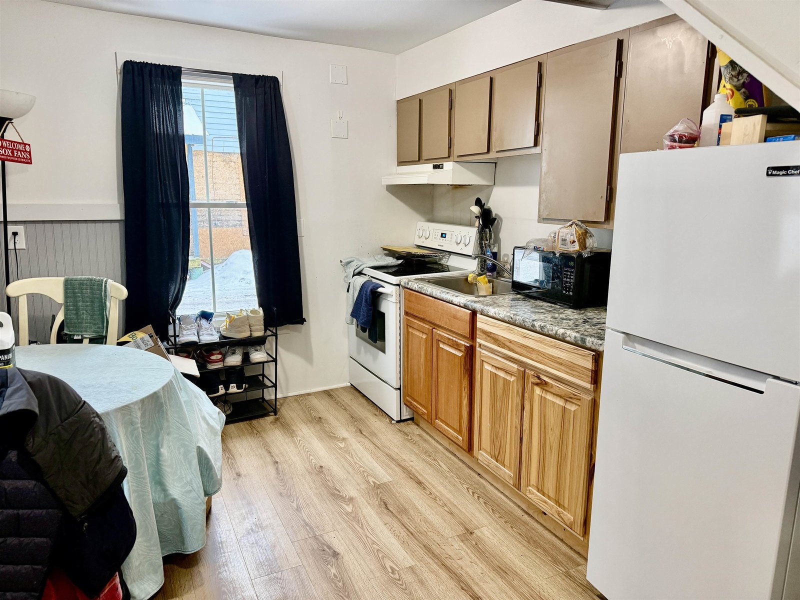2nd Apt - 1 Bedroom - 1st floor & 2nd