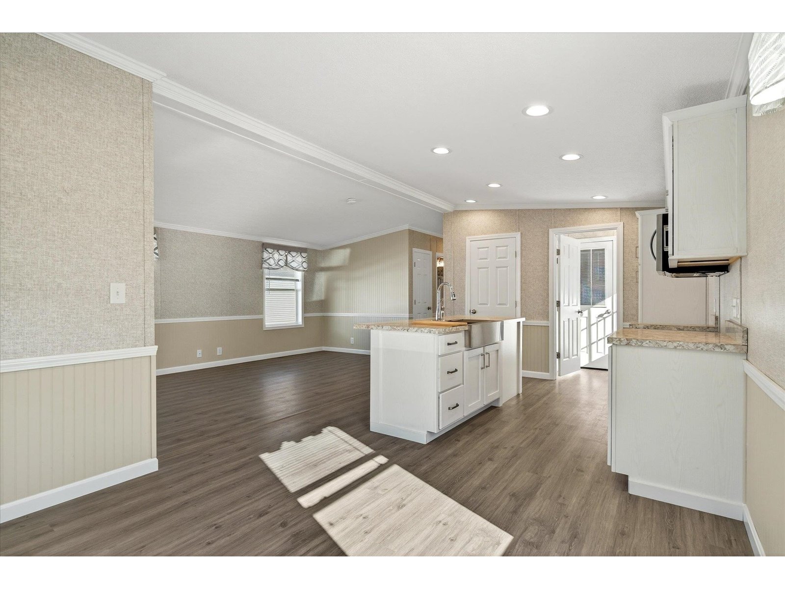 59 Crossing Manor Drive