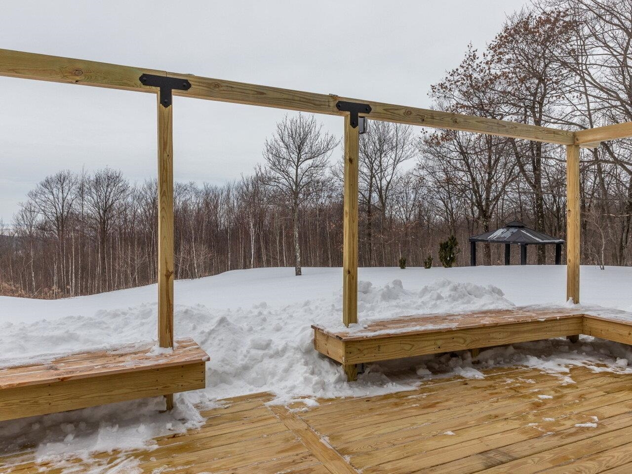 With wrap-around benches!