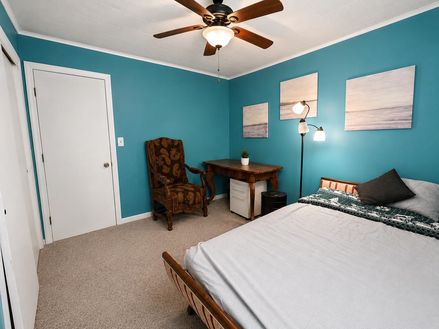 591 Sweet Hollow Road