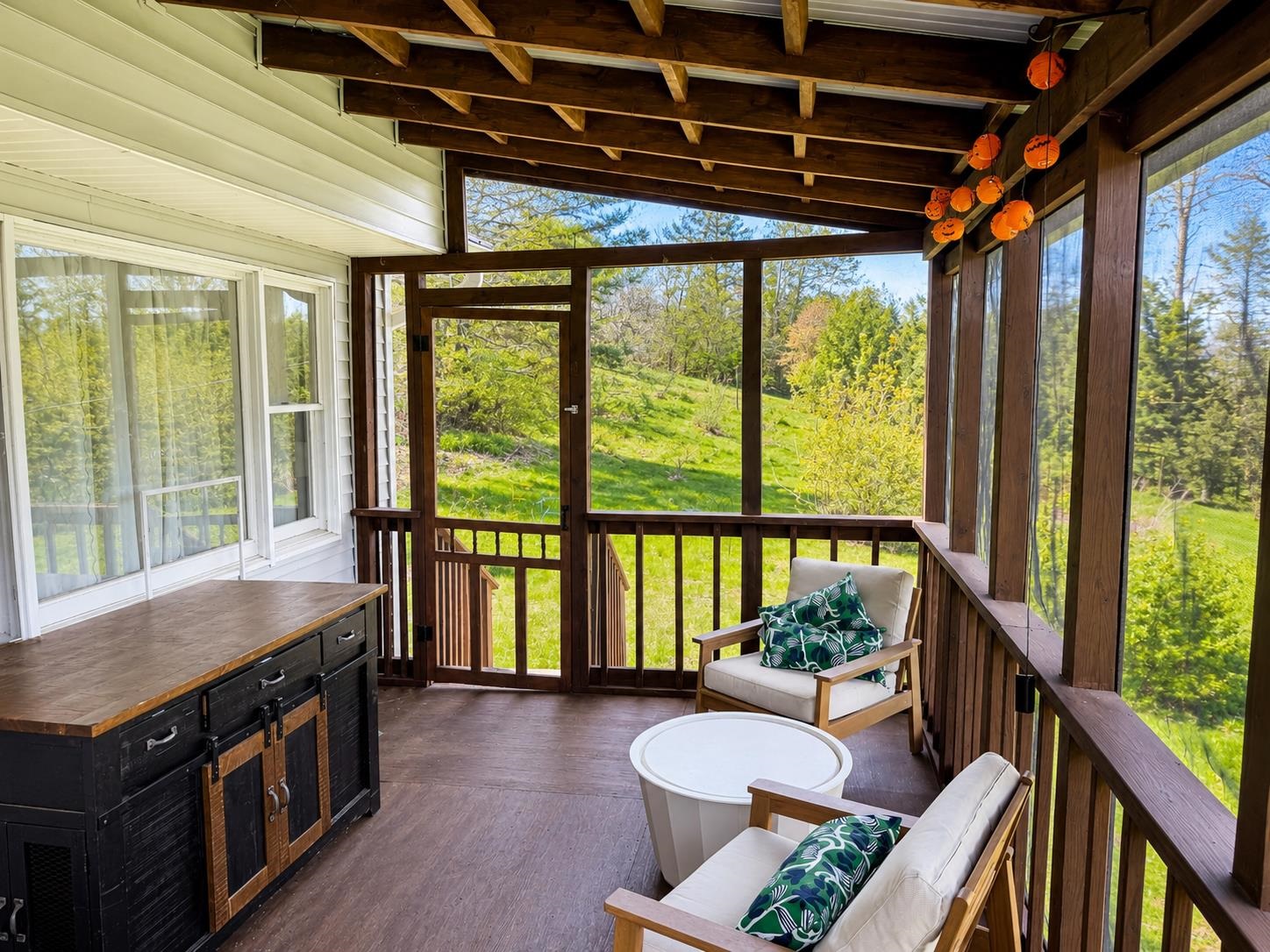 591 Sweet Hollow Road