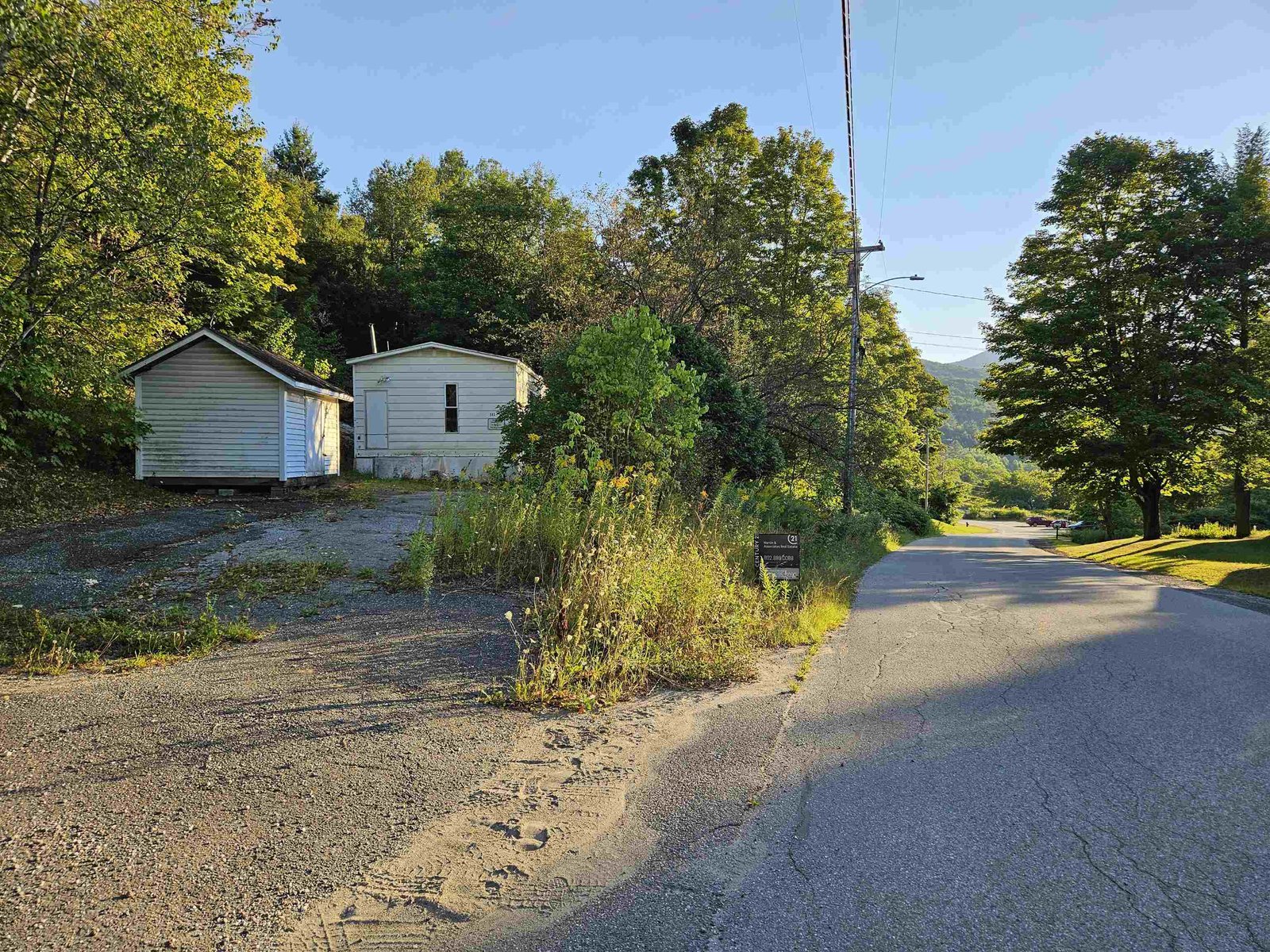 593 Railroad Street