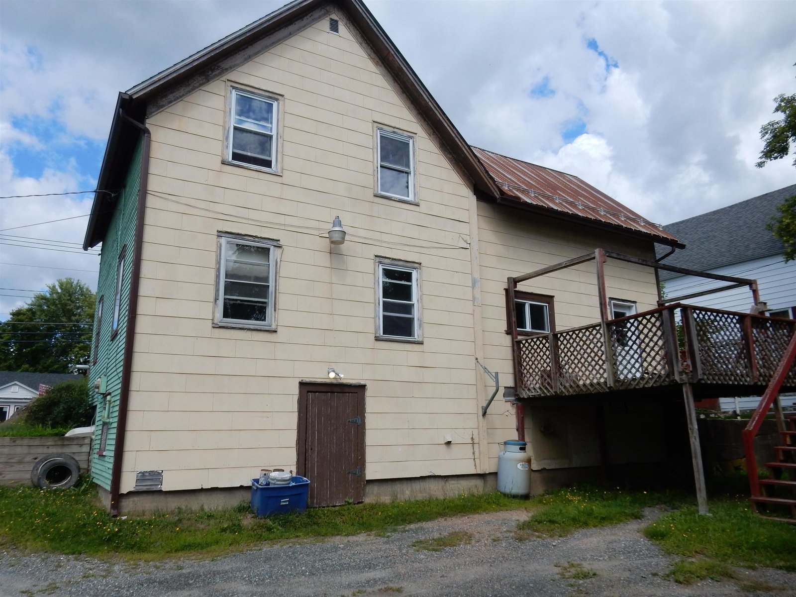 594 E Main Street