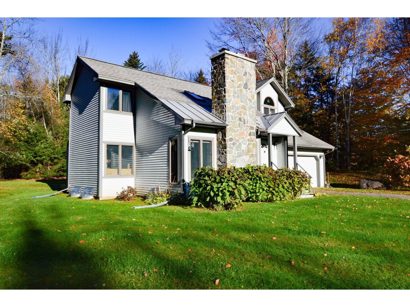 595 Worcester Loop