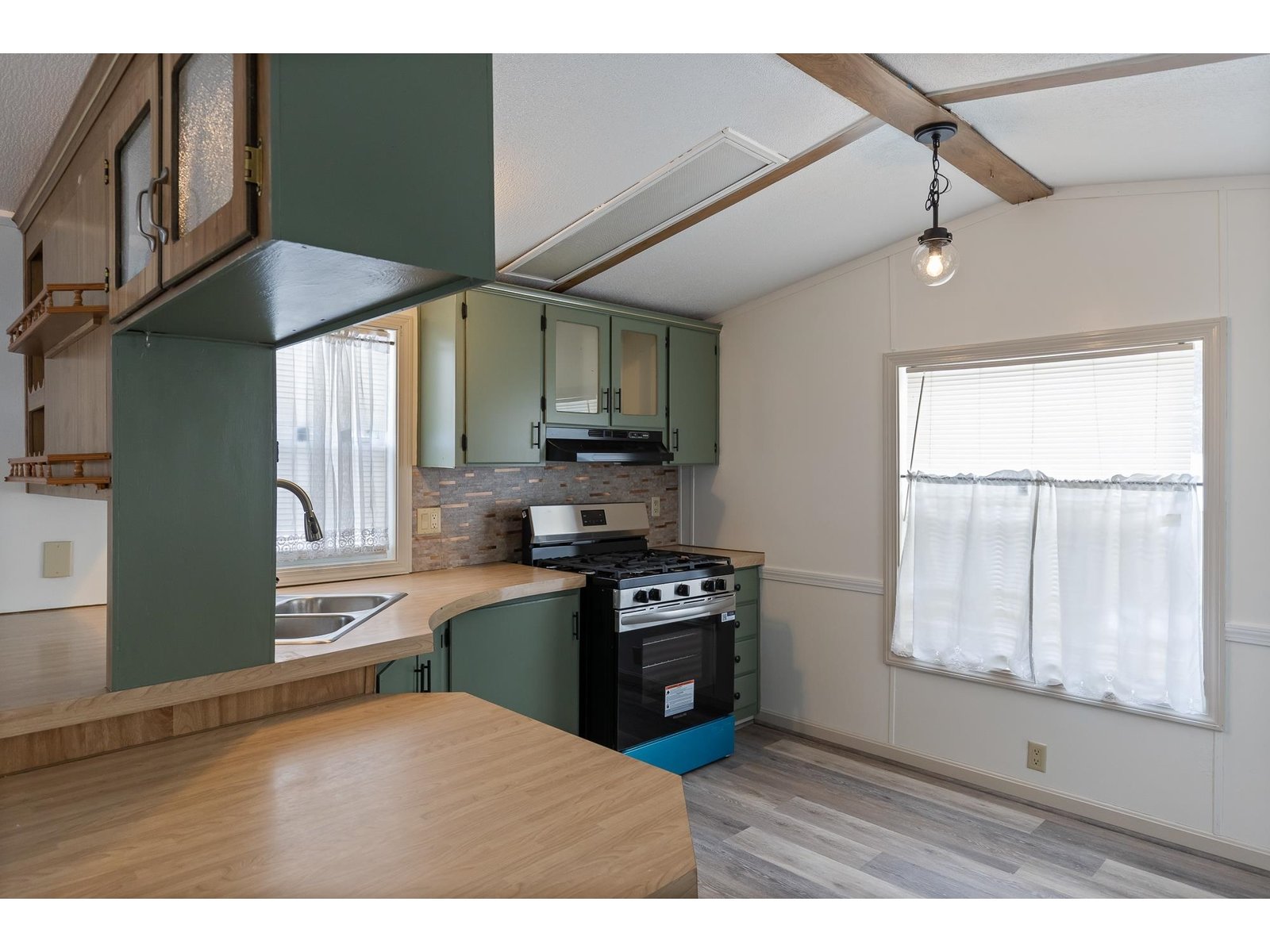 596 South Barre Road, Unit 10