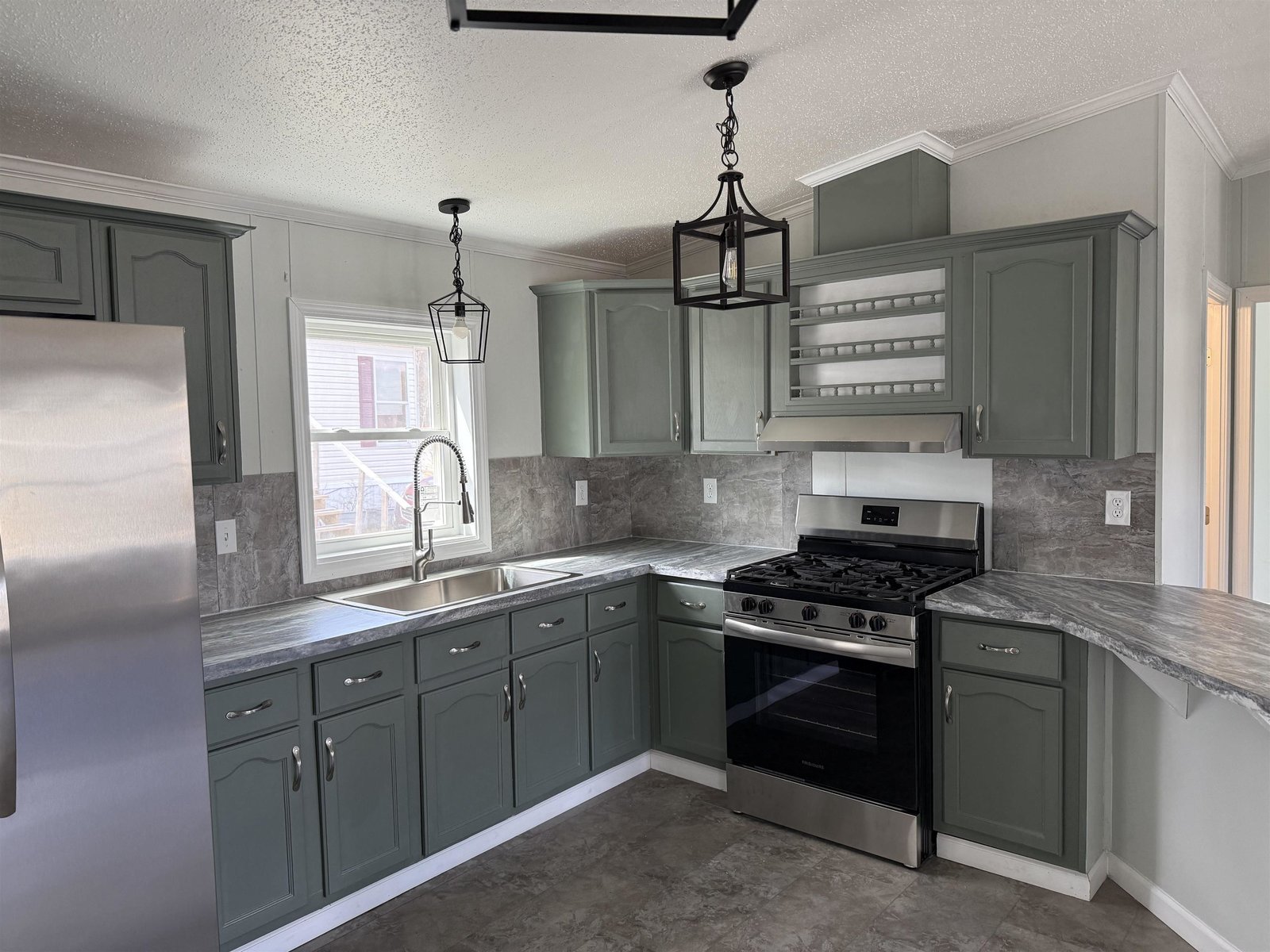 Eat in Kitchen