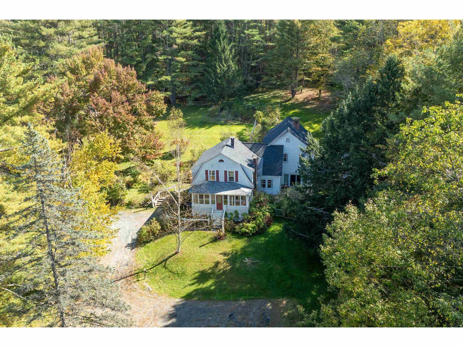 598 East Woodstock Road, Woodstock