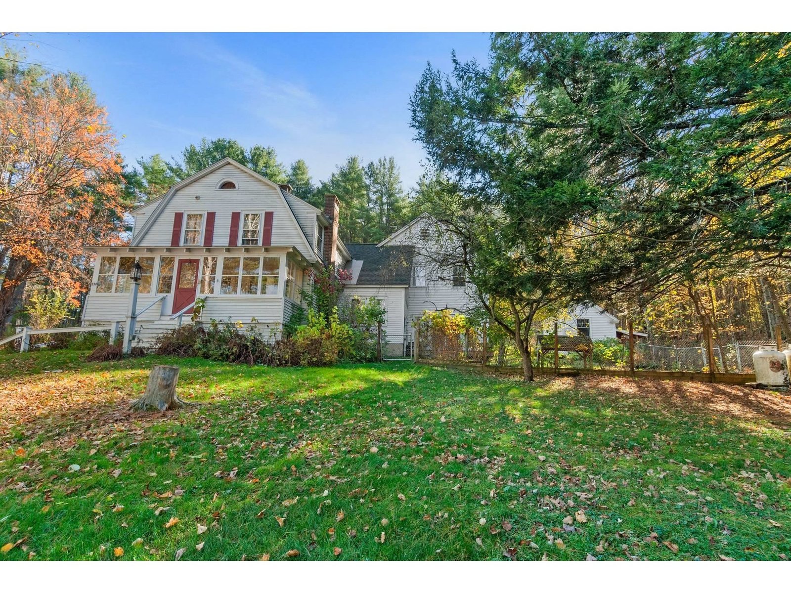 598 East Woodstock Road