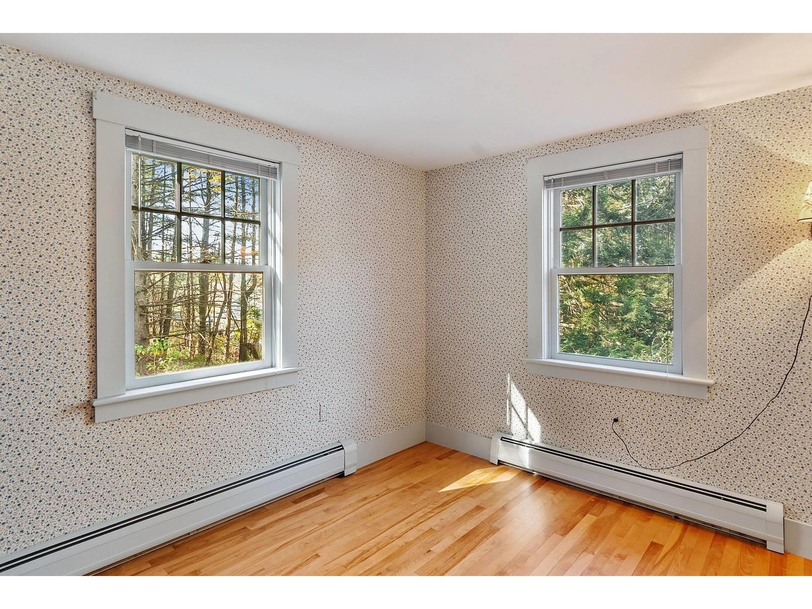 598 East Woodstock Road