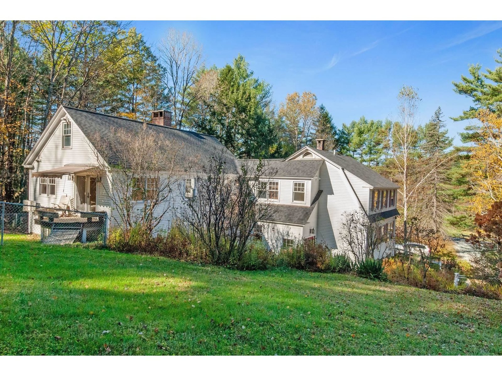 598 East Woodstock Road