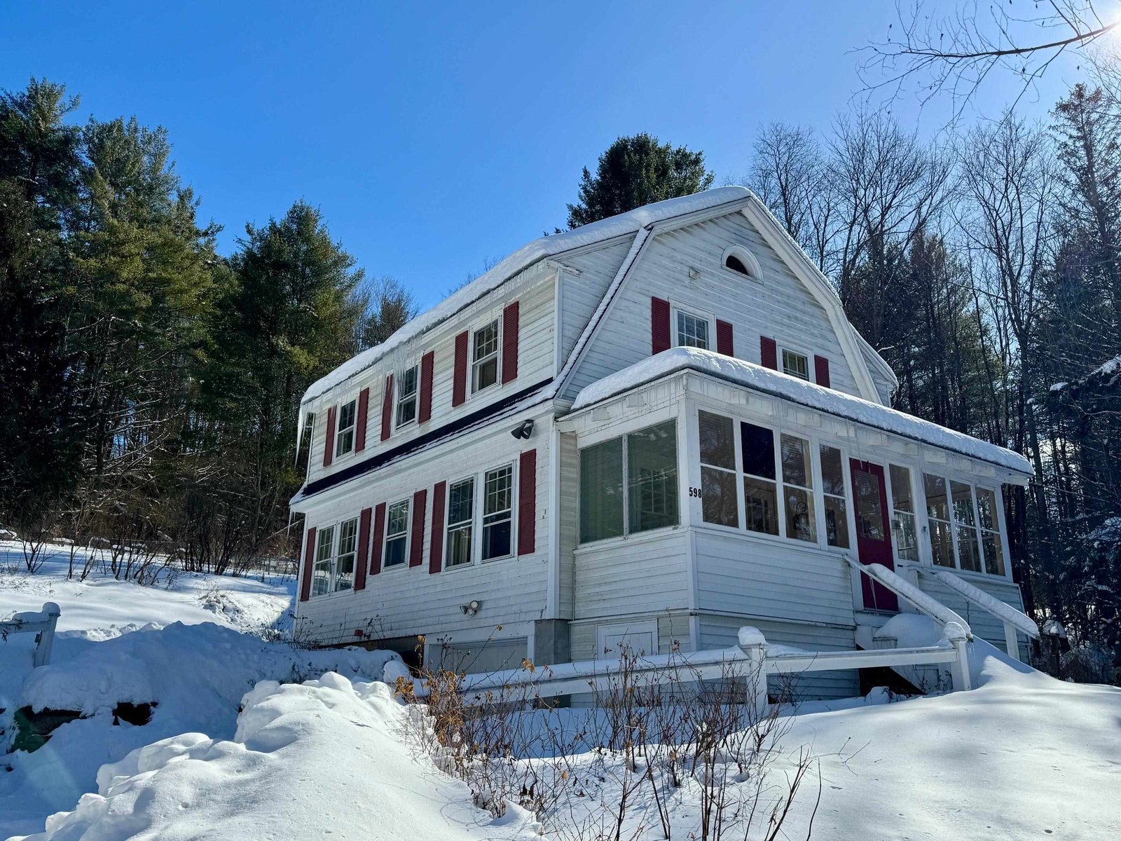 598 East Woodstock Road