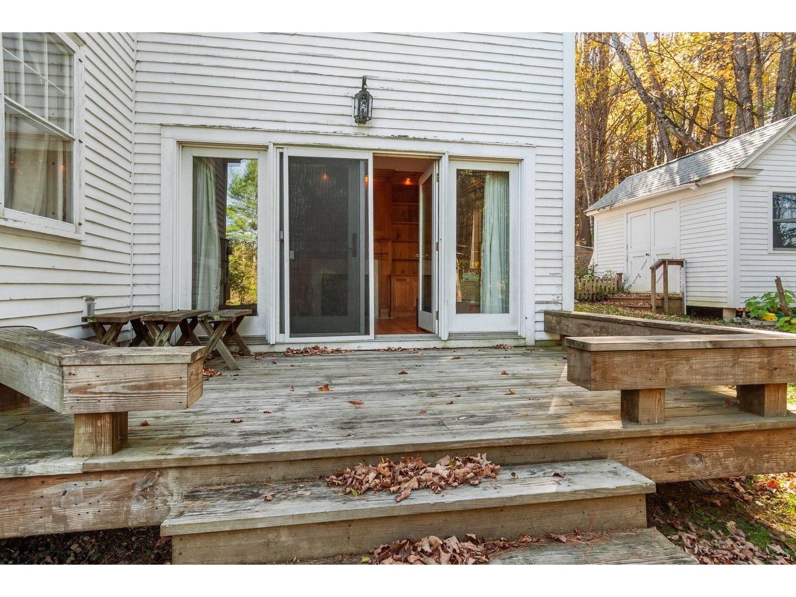 598 East Woodstock Road