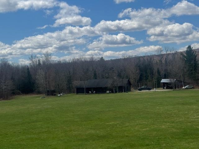 599 Collinsville Road