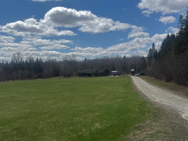 599 Collinsville Road