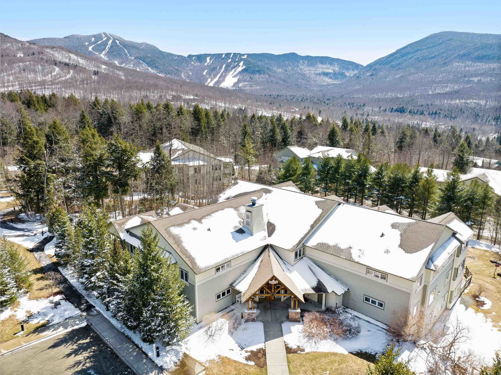 5B Owls at Smugglers Notch Resort
