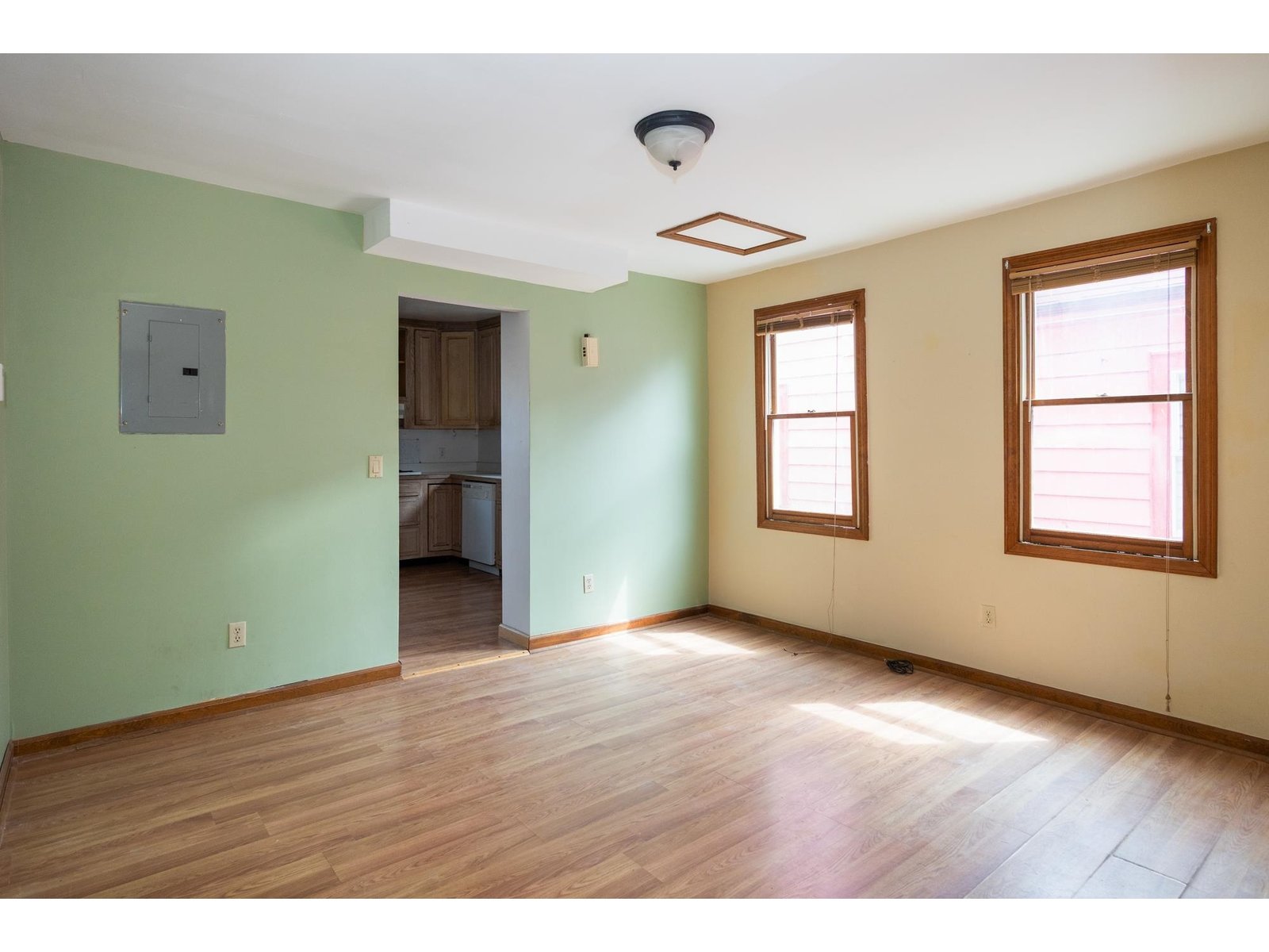 6-8 Decatur Street