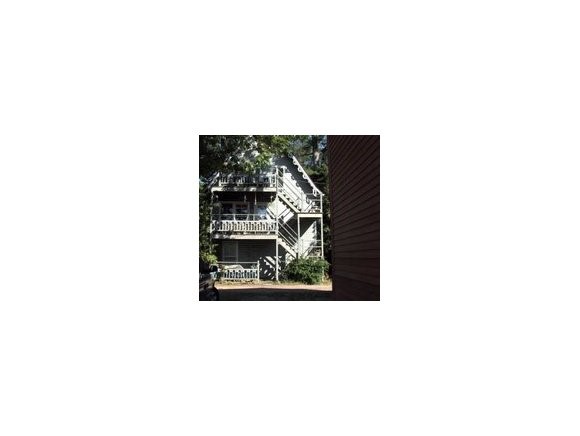 6 Birch Ln