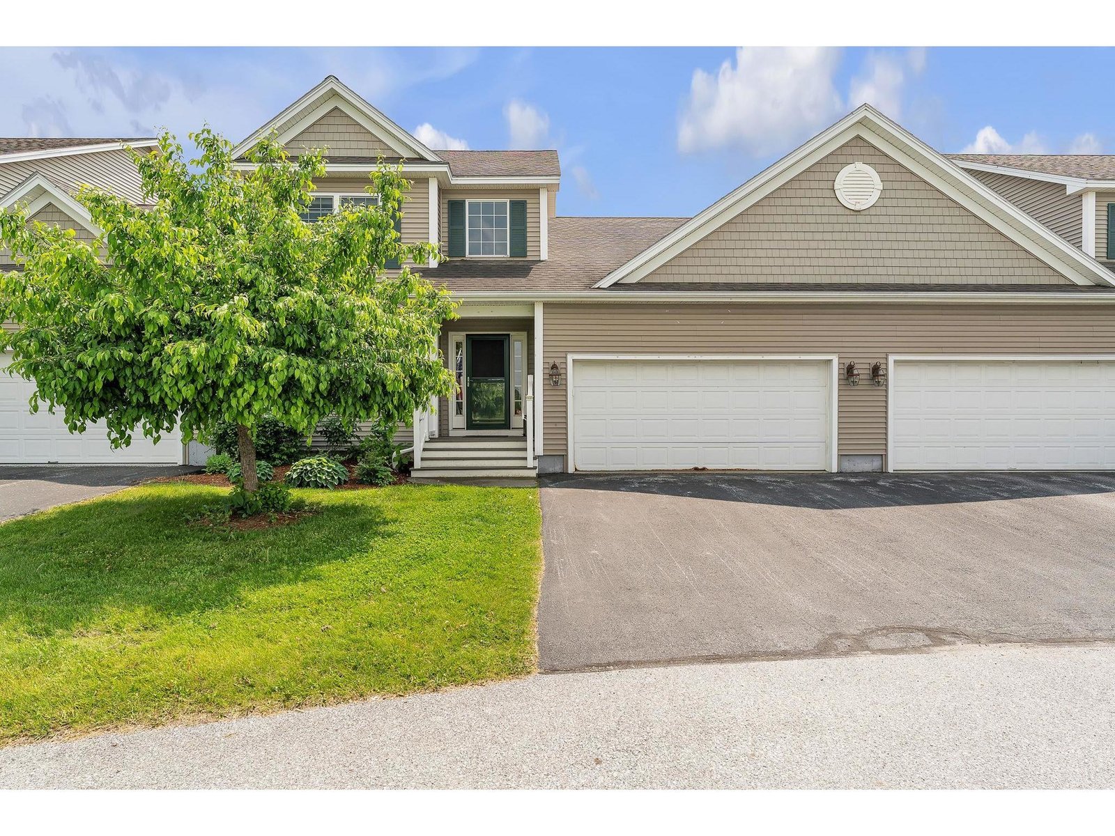 6 Brittany Lane, St. Albans Town