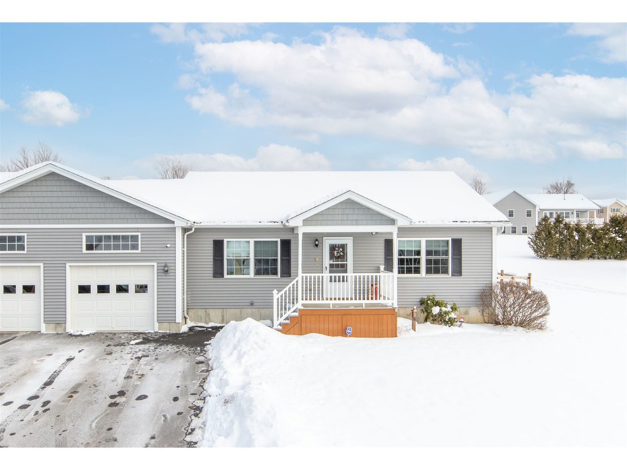 6 Dustin Drive, Unit 102
