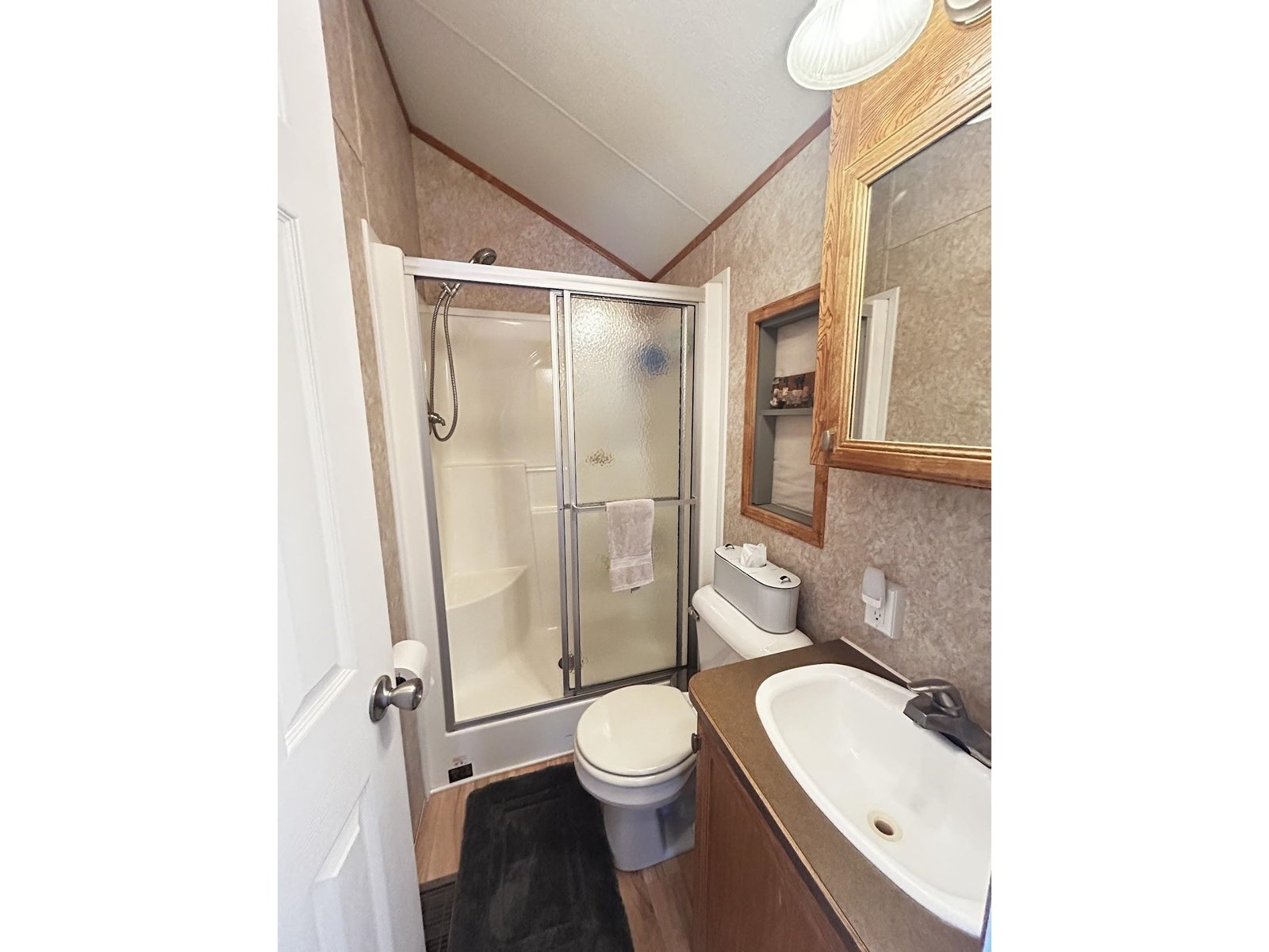 6 Eagle Lane, Unit EA006