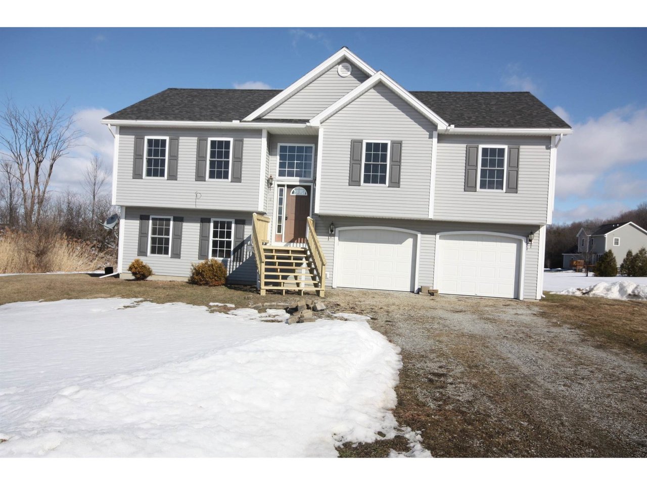 6 Fonda Court