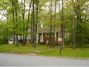 6 Forest Rd