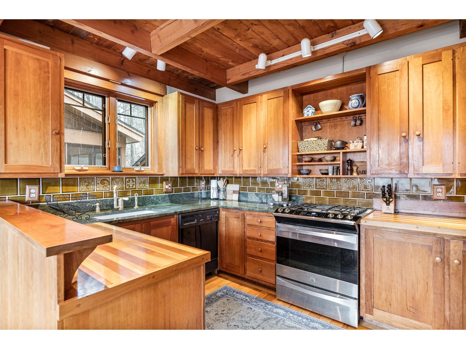 6 Fox Lane