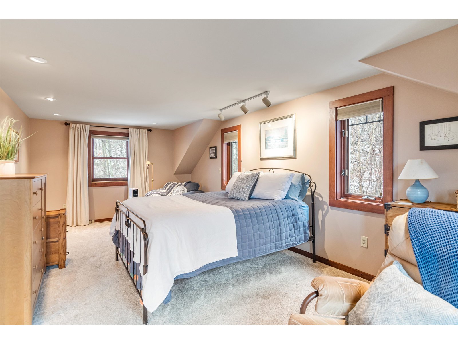 6 Fox Lane
