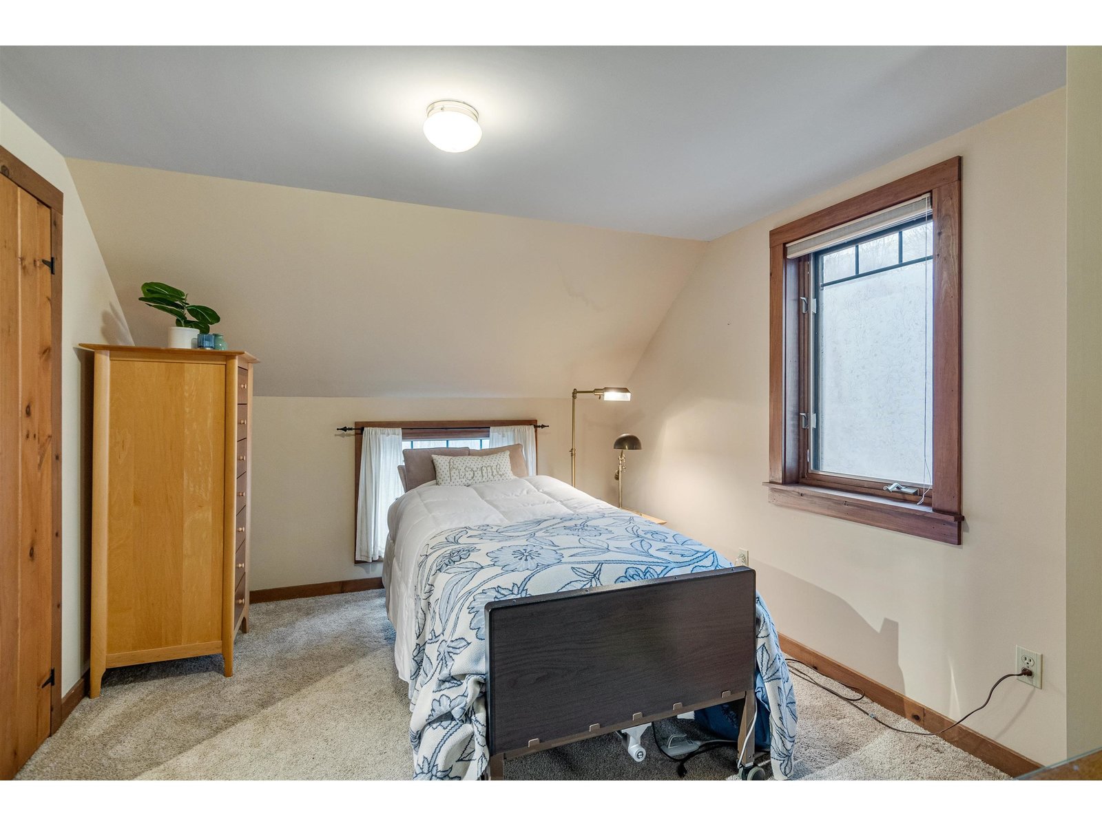 6 Fox Lane