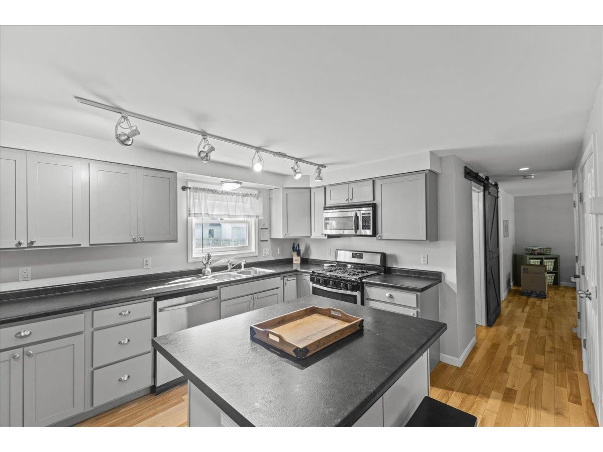 6 Guyette Circle